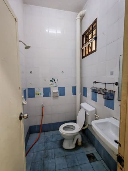 Rumah Teres 2 Tingkat untuk Dijual di Taman Nusa Bestari (Iskandar Puteri (Nusajaya)) - Iden Tan - Bathroom - PropertyGuru.com.my