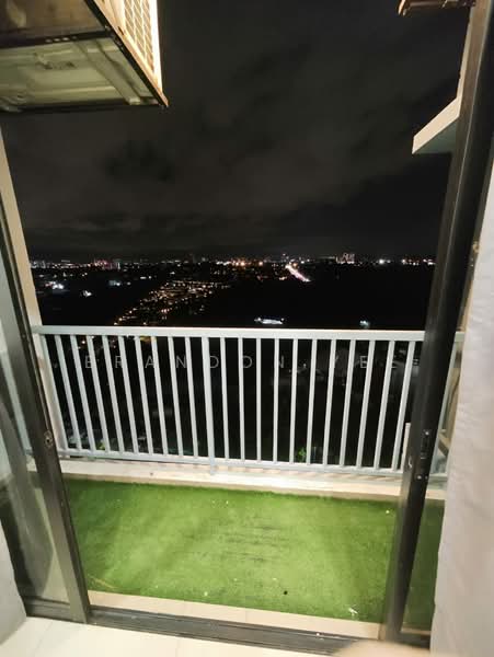 Kondominium untuk Disewa di Green Park Residence - Brandon Yee - Balcony - PropertyGuru.com.my