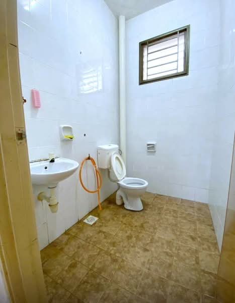 1-storey Terraced House for Sale in Taman JP Perdana (Johor Bahru) - Karl Lim - Bathroom - PropertyGuru.com.my