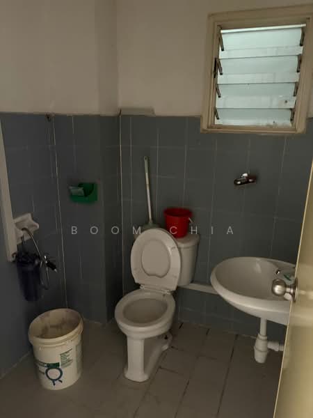 Pangsapuri untuk Dijual di Pangsapuri Excelsa - Boom Chia - Bathroom - PropertyGuru.com.my