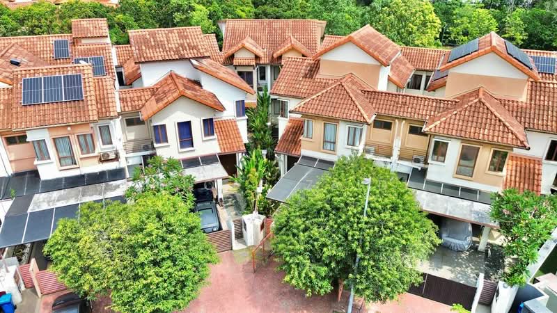 2-storey Terraced House for Sale in Bukit Jelutong (Shah Alam) - Afiqah zaidi - PropertyGuru.com.my