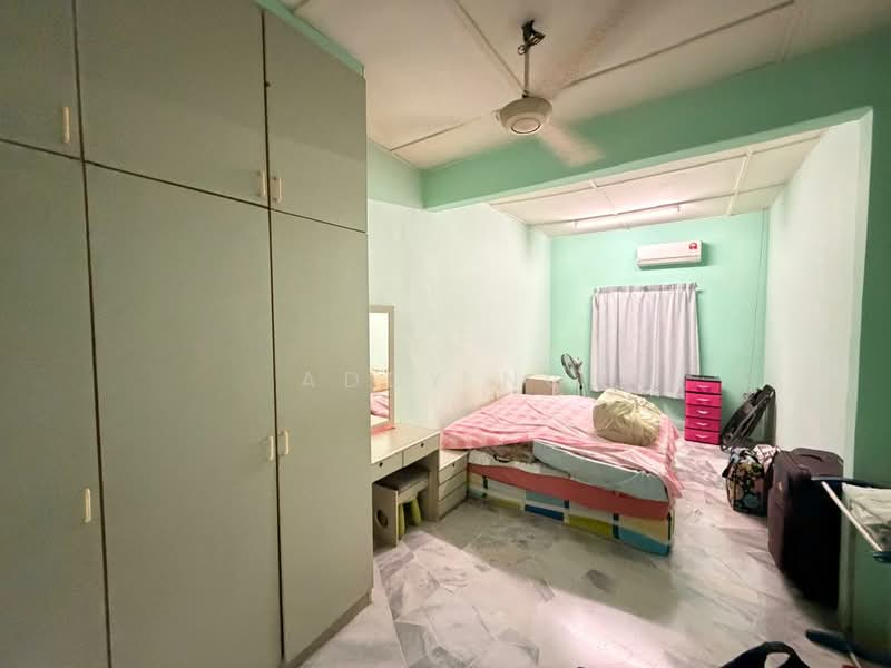 1.5-storey Terraced House for Sale in Cheras (Selangor) - Addy Ng - Bedroom - PropertyGuru.com.my