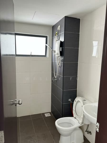 Condominium for Sale at Oasis 1 - Wesley Fu - Bathroom - PropertyGuru.com.my