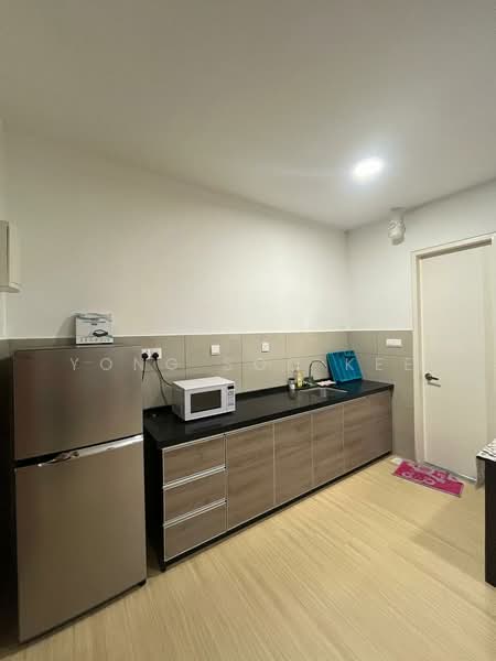 Service Residence for Rent at Woodsbury Suites - Yong Soo Kee - Kitchen - PropertyGuru.com.my