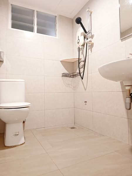 Condominium for Sale at Greenlane Park - Lenny Goon - Bathroom - PropertyGuru.com.my