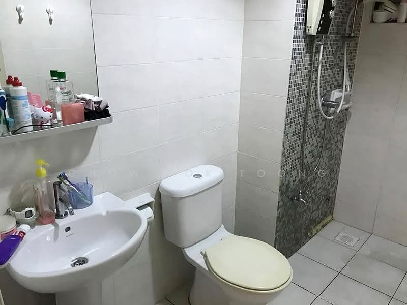 Apartment for Sale at Avilla Apartments - Chow Kok Toong - Bathroom - PropertyGuru.com.my