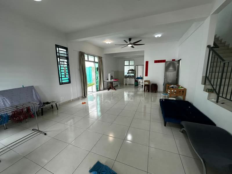 Cluster House for Sale in Taman Pulai Mutiara (Iskandar Puteri (Nusajaya)) - Pierre Chin - Living Room - PropertyGuru.com.my