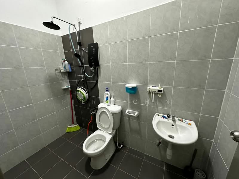 Cluster House for Sale in Taman Pulai Mutiara (Iskandar Puteri (Nusajaya)) - Pierre Chin - Bathroom - PropertyGuru.com.my