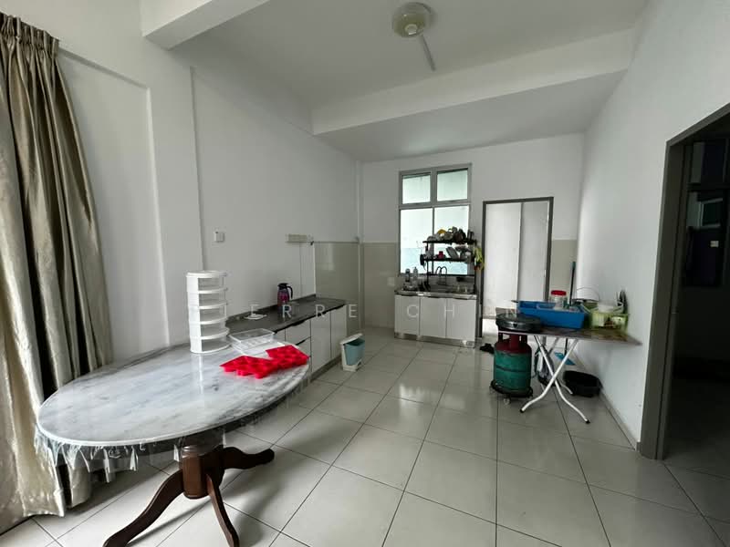 Cluster House for Sale in Taman Pulai Mutiara (Iskandar Puteri (Nusajaya)) - Pierre Chin - Kitchen - PropertyGuru.com.my