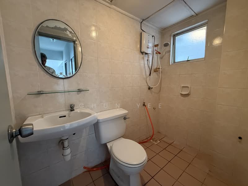 Condominium for Rent at D'aman Crimson - Chun Yee - Bathroom - PropertyGuru.com.my