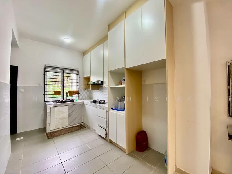 Rumah Teres 2 Tingkat untuk Dijual di Kota Warisan (Sepang) - Nur Adibah Ishak - PropertyGuru.com.my