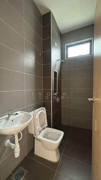 Rumah Kluster untuk Dijual di Austin (Johor Bahru) - Enoch Liong - Bathroom - PropertyGuru.com.my