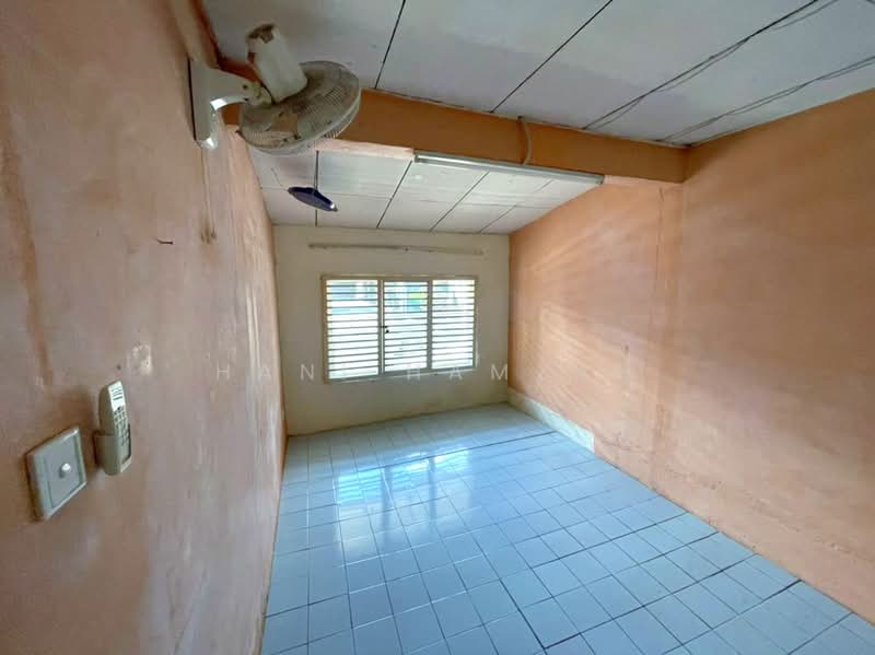 1-storey Terraced House for Sale in Taman Salak Jaya (Salak South) - Hani Hamzah - Interior - PropertyGuru.com.my