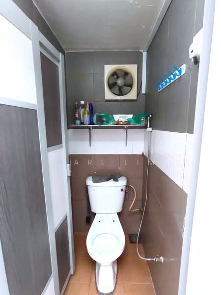 1-storey Terraced House for Sale in Taman Century (Johor Bahru) - Karl Lim - Bathroom - PropertyGuru.com.my