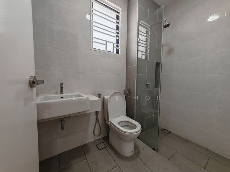 Rumah Teres 2-Tingkat untuk Disewa di 16 Sierra (Puchong) - Jeanne Hor - Bathroom - PropertyGuru.com.my