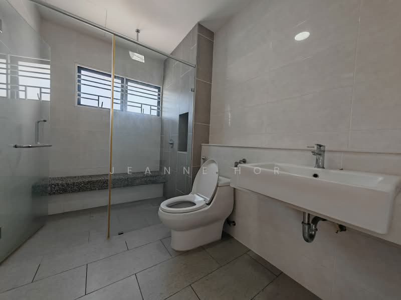Rumah Teres 2-Tingkat untuk Disewa di 16 Sierra (Puchong) - Jeanne Hor - Bathroom - PropertyGuru.com.my