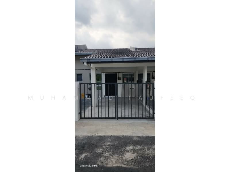 1-storey Terraced House for Rent in Iringan Bayu (Seremban) - Muhammad Taufeeq - Exterior - PropertyGuru.com.my