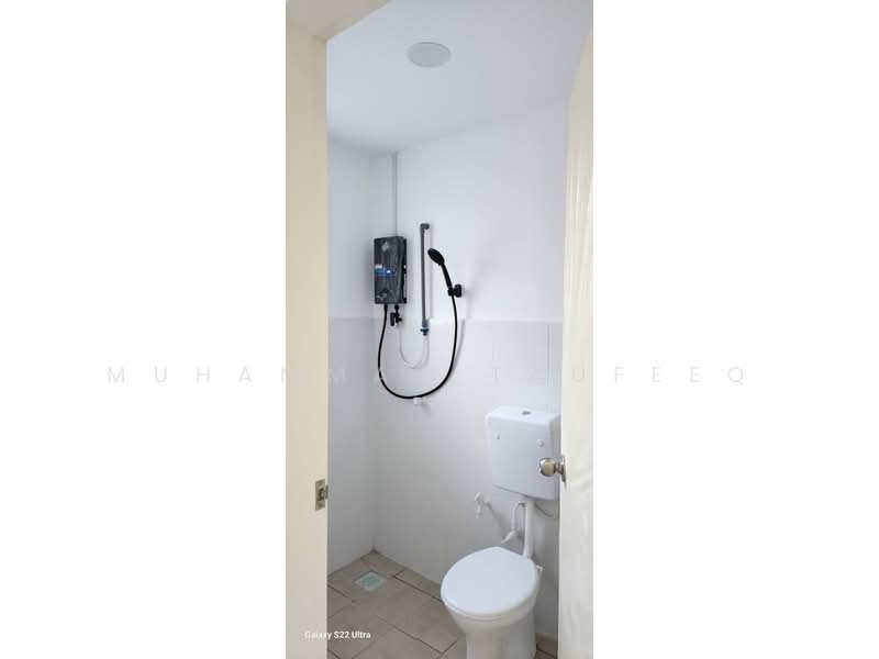 1-storey Terraced House for Rent in Iringan Bayu (Seremban) - Muhammad Taufeeq - Bathroom - PropertyGuru.com.my