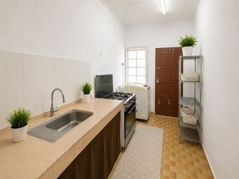 1-storey Terraced House for Sale in Taman Tun Dr Ismail (Kuala Lumpur) - Nadiah Abdullah - Kitchen - PropertyGuru.com.my