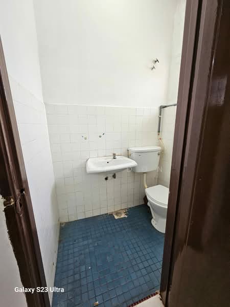 2-storey Terraced House for Sale in Kampung Gombak Indah (Batu Caves) - Elfa Don - Bathroom - PropertyGuru.com.my