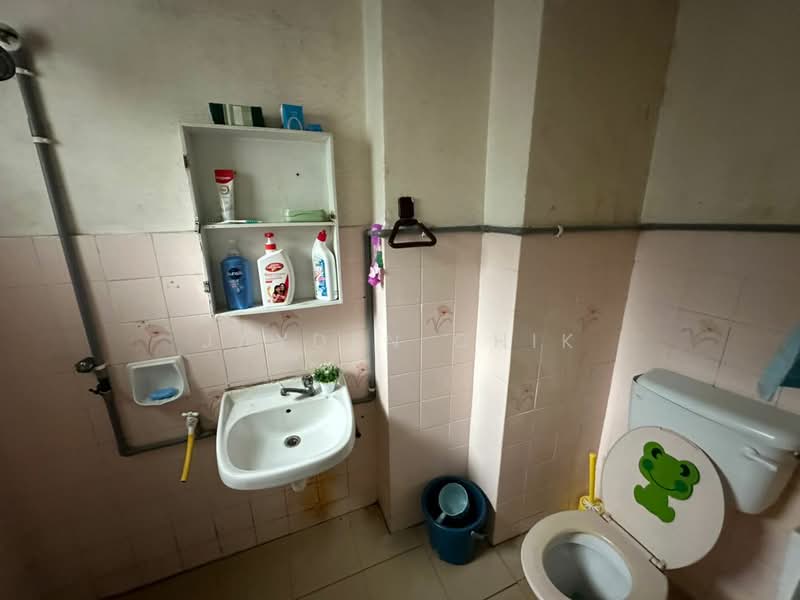 Apartment for Sale at Winner Court B - Jayden Chik - Bathroom - PropertyGuru.com.my