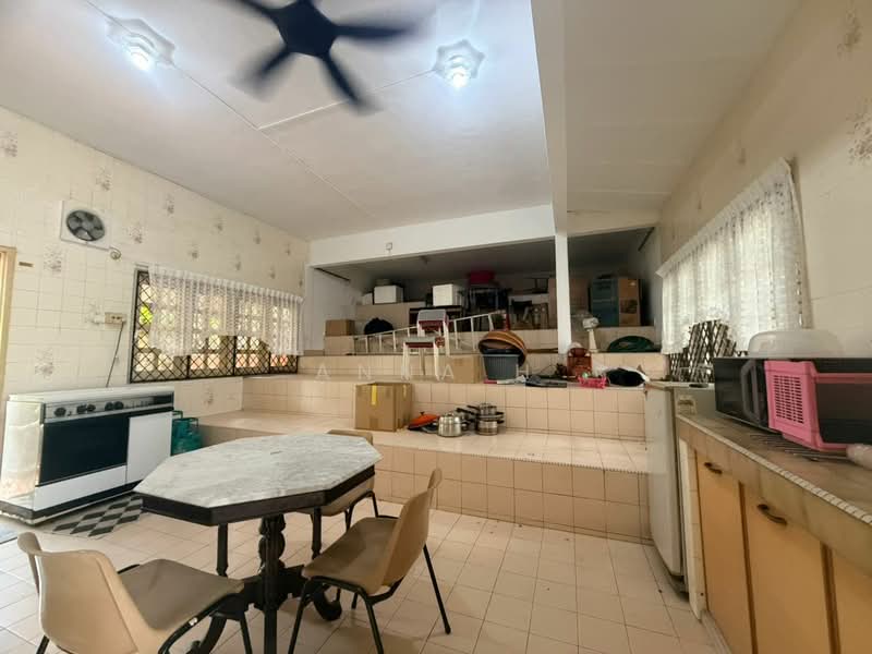 Rumah Banglo untuk Dijual di Kemensah Heights (Ulu Kelang) - Anna H - Kitchen - PropertyGuru.com.my