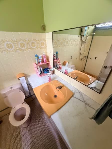 Rumah Banglo untuk Dijual di Kemensah Heights (Ulu Kelang) - Anna H - Bathroom - PropertyGuru.com.my