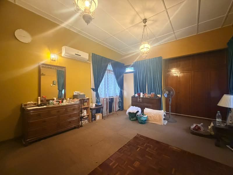 Rumah Banglo untuk Dijual di Kemensah Heights (Ulu Kelang) - Anna H - Bedroom - PropertyGuru.com.my