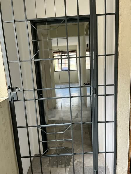 Pangsapuri untuk Dijual di Semarak Apartment - Michael Lee - Entrance - PropertyGuru.com.my