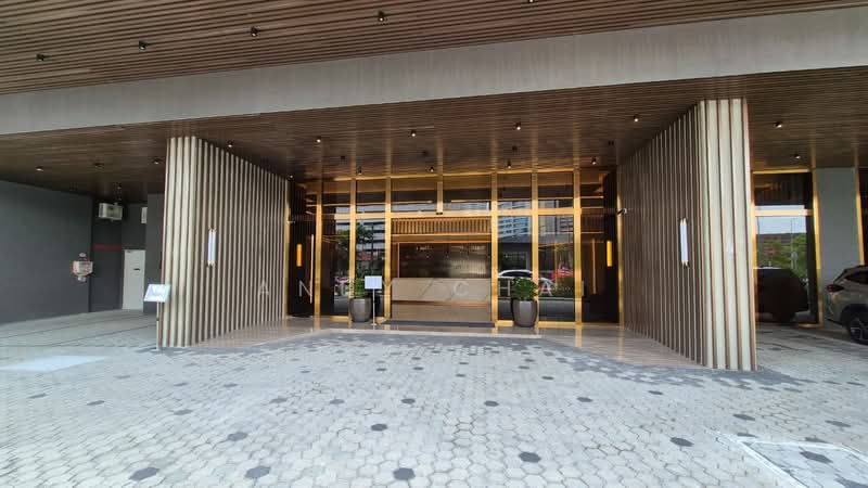 Servis Apartment untuk Disewa di Armani Raja Uda - Andy Chai - Entrance - PropertyGuru.com.my