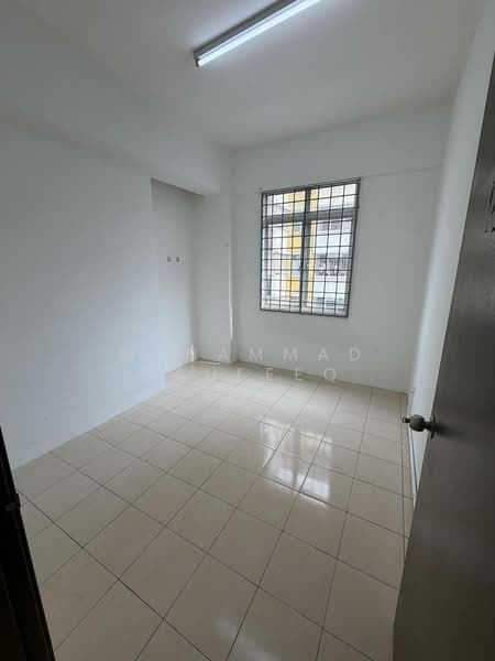 Flat for Rent at Pangsapuri Villamas - Muhammad Taufeeq - Interior - PropertyGuru.com.my