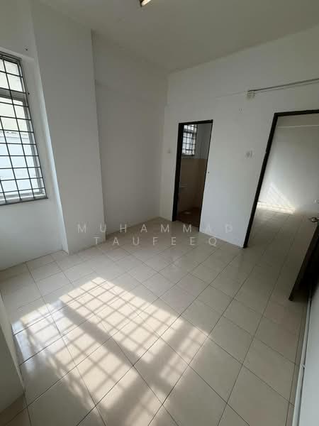 Flat for Rent at Pangsapuri Villamas - Muhammad Taufeeq - Interior - PropertyGuru.com.my