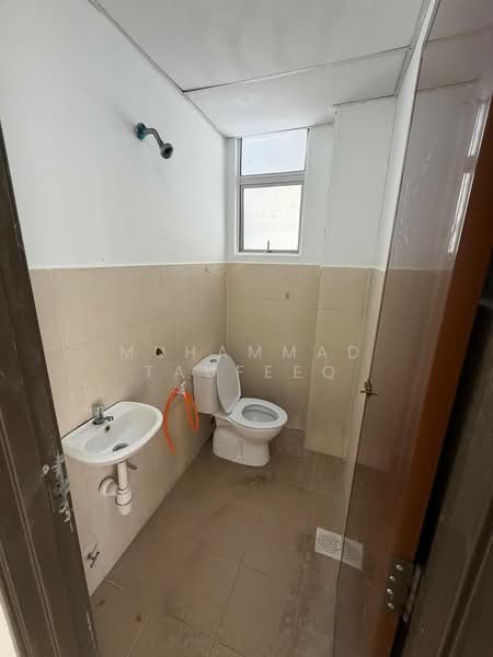 Flat for Rent at Pangsapuri Villamas - Muhammad Taufeeq - Bathroom - PropertyGuru.com.my