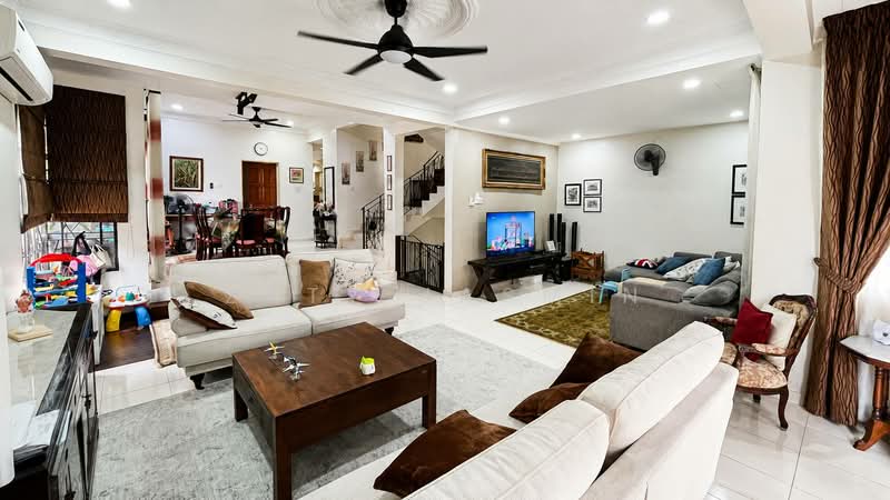 Semi-Detached House for Sale in Seksyen 7 (Shah Alam) - Zaty Jasmin - Living Room - PropertyGuru.com.my