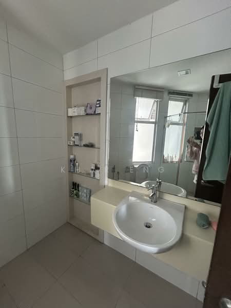 Kondominium untuk Dijual di 9 Bukit Utama Condominium - Khar Eng - PropertyGuru.com.my