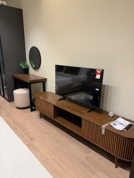 Servis Apartment untuk Disewa di Armani Raja Uda - Andy Chai - Bedroom - PropertyGuru.com.my
