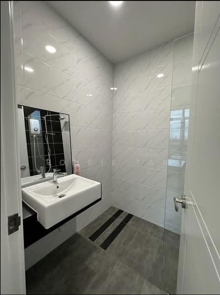 Kondominium untuk Disewa di Botanika - Robbie Tan - Bathroom - PropertyGuru.com.my