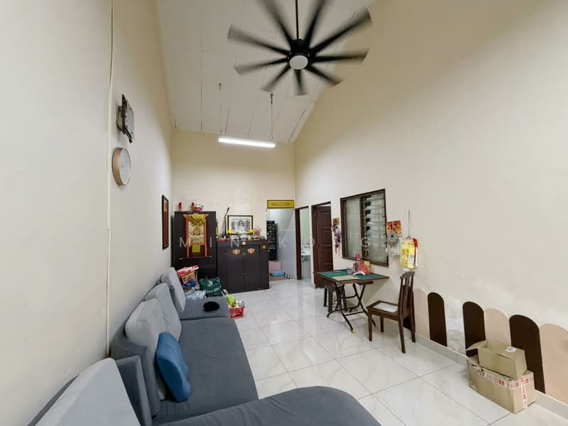 1-storey Terraced House for Sale in Taman Skudai Baru (Skudai) - Min Kong - Living Room - PropertyGuru.com.my