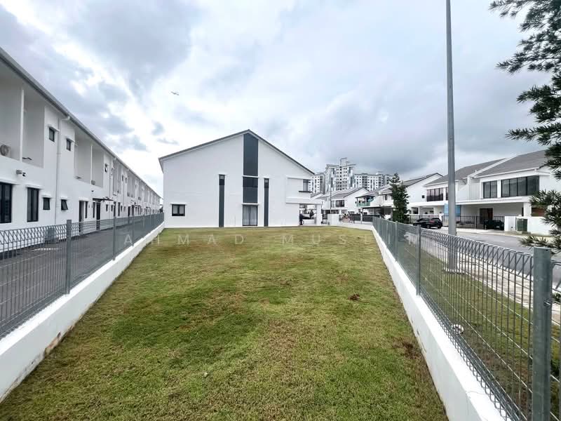 Rumah Teres untuk Dijual di Cyberjaya (Selangor) - Ahmad Muslim - PropertyGuru.com.my
