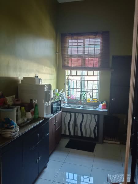 Rumah Teres untuk Dijual di Taman Keroma (Muar) - Miss Shee - Kitchen - PropertyGuru.com.my