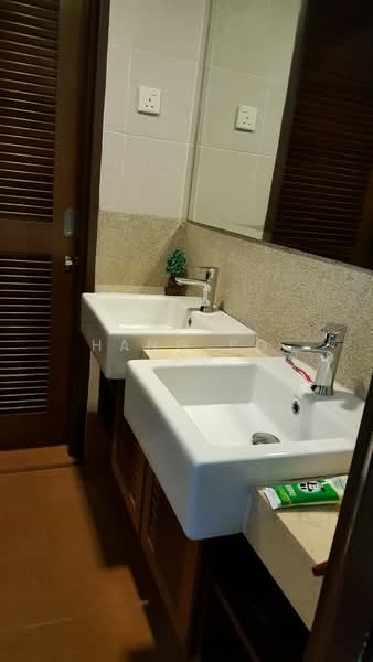 Semi-Detached House for Sale in Taman Yarl (Jalan Klang Lama (Old Klang Road)) - Hang Po Lau - Bathroom - PropertyGuru.com.my