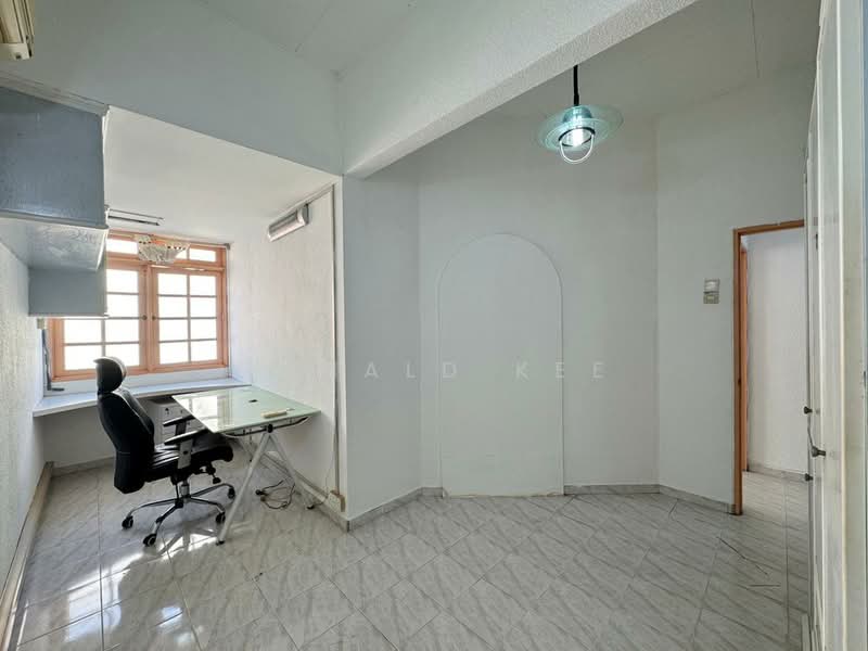 Rumah Teres 2 Tingkat untuk Dijual di Taman Kenari (Sungai Ara) - Ronald Kee - Study - PropertyGuru.com.my