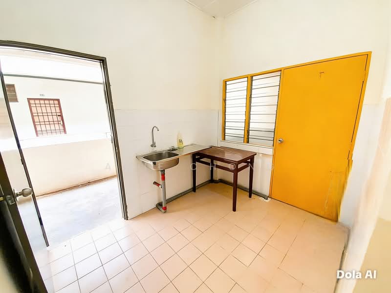 Rumah Flat untuk Dijual di Panorama Lapangan Perdana - Amie Chong - Interior - PropertyGuru.com.my