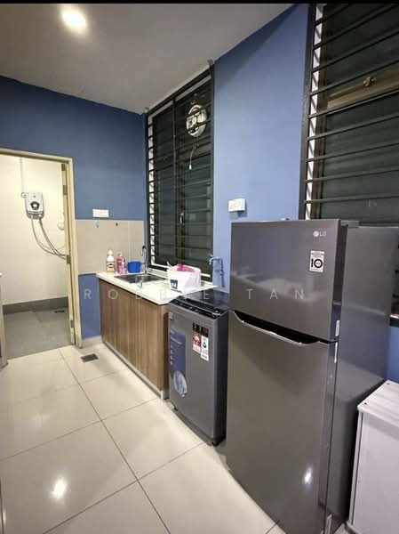 Service Residence for Rent at Palazio - Robbie Tan - Kitchen - PropertyGuru.com.my