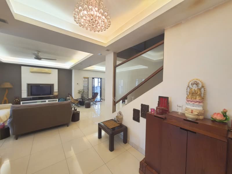 Rumah Berkembar untuk Dijual di Taman Puncak Jalil (Seri Kembangan) - Jason Tan - Living Room - PropertyGuru.com.my