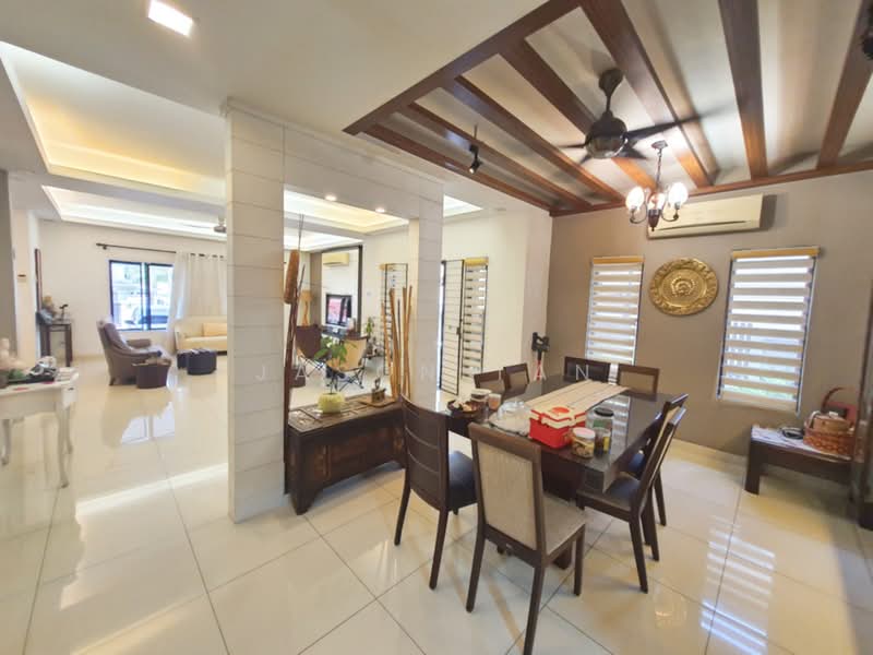 Rumah Berkembar untuk Dijual di Taman Puncak Jalil (Seri Kembangan) - Jason Tan - Living Room - PropertyGuru.com.my