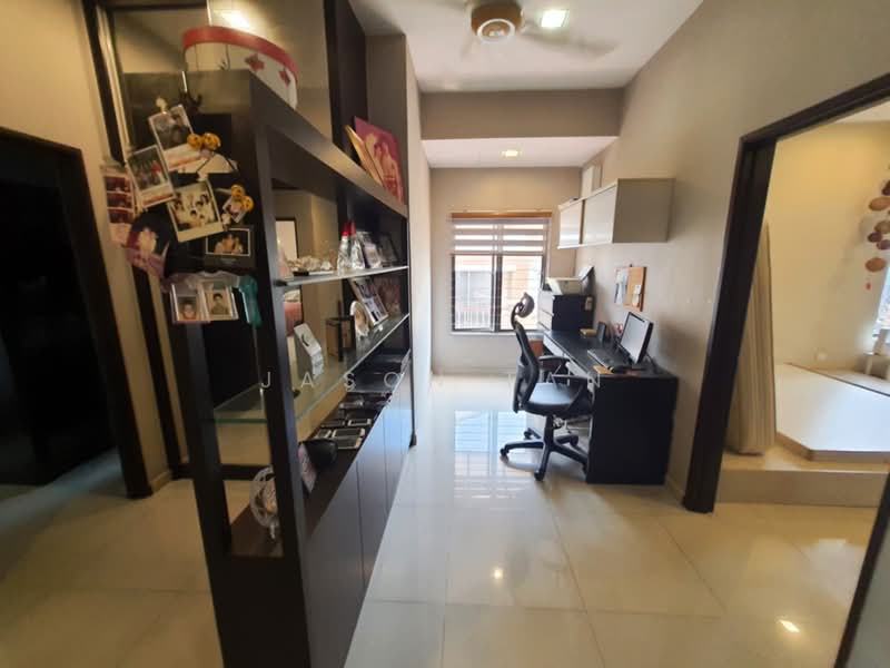 Rumah Berkembar untuk Dijual di Taman Puncak Jalil (Seri Kembangan) - Jason Tan - Study - PropertyGuru.com.my