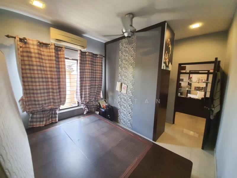 Rumah Berkembar untuk Dijual di Taman Puncak Jalil (Seri Kembangan) - Jason Tan - Bedroom - PropertyGuru.com.my