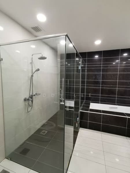 Semi-Detached House for Rent in 16 Sierra (Puchong) - Eddy Lee - Bathroom - PropertyGuru.com.my
