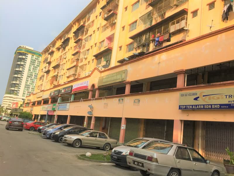 Pangsapuri untuk Disewa di Putra Ria Apartment - Brandon Yee - Exterior - PropertyGuru.com.my